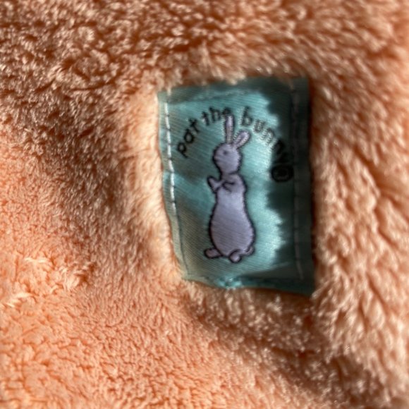 Pat the Bunny Security Blanket Lovey Baby Plush Dot Peach Blue Satin Edge - Picture 2 of 10